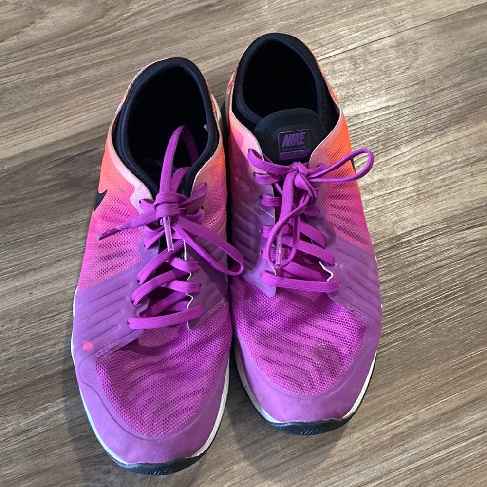 Nike shoes